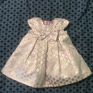 Light lavender/Silver dress
